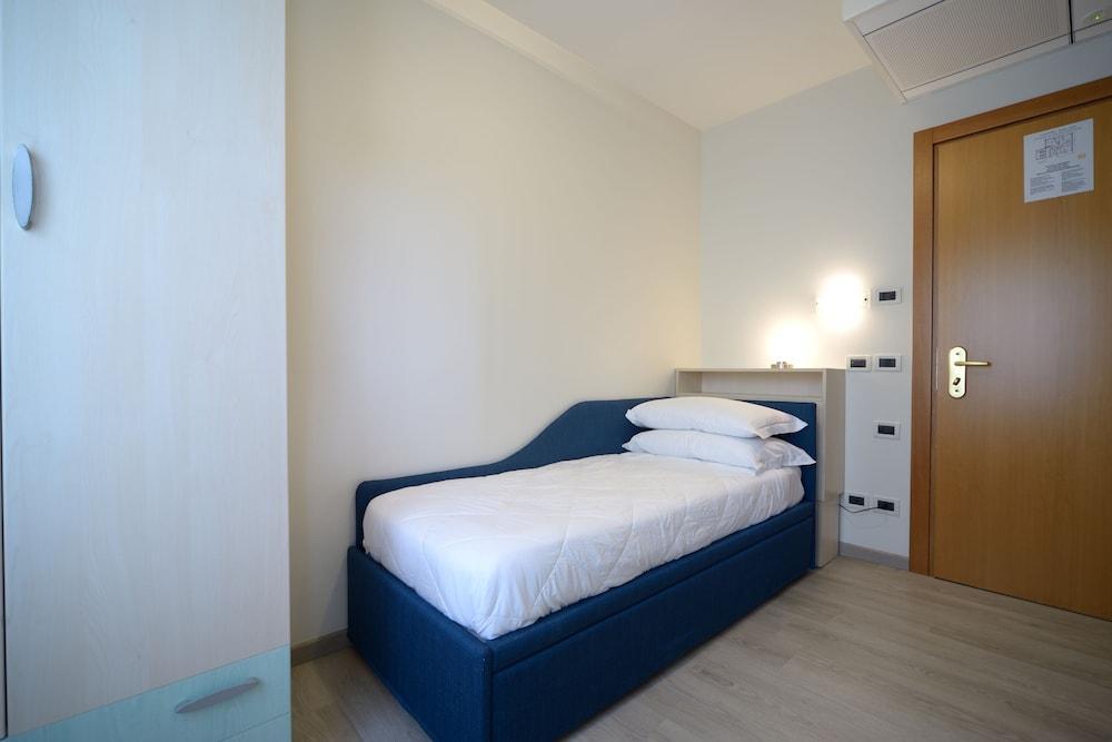Hotel Salus Lignano Sabbiadoro Exterior foto