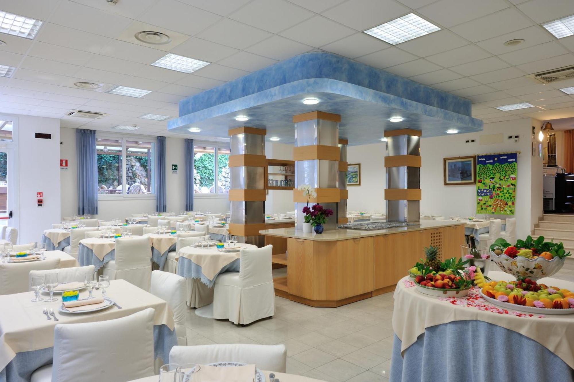 Hotel Salus Lignano Sabbiadoro Exterior foto