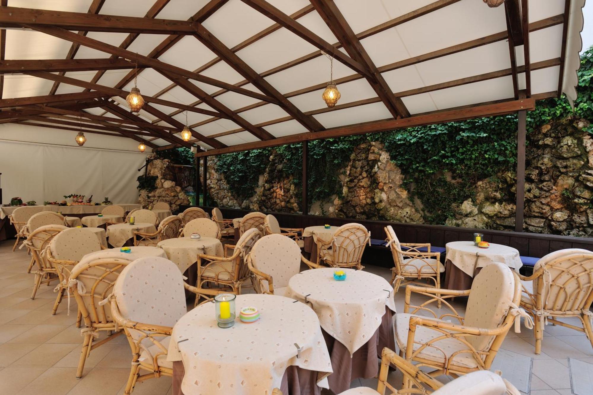 Hotel Salus Lignano Sabbiadoro Exterior foto